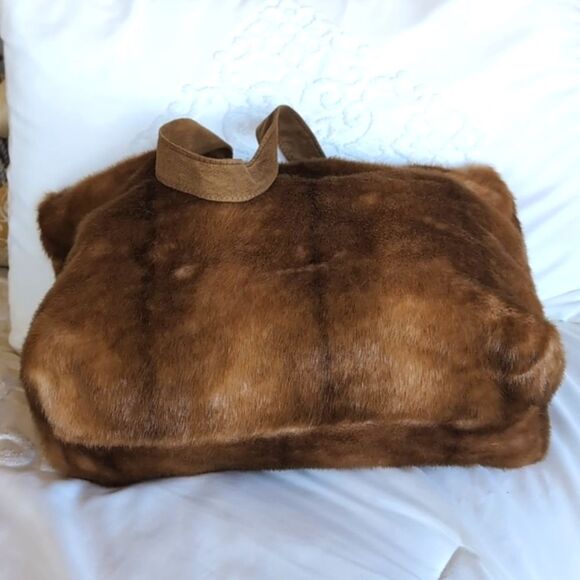 INC International Concepts Giant Faux Fur Slouchy Tote Bag - Picture 9 of 17